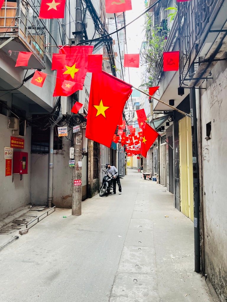 Bán nhà Vũ Tông Phan - diện tích 61.5m2 6 tầng - thang máy - giá 16,2 tỷ