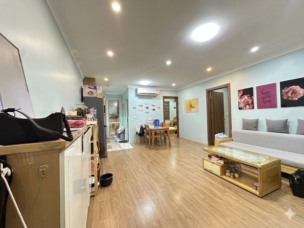 Bán nhà Tân Mai - diện tích 66.7m2 3 tầng - Lô góc - giá 6,75 tỷ