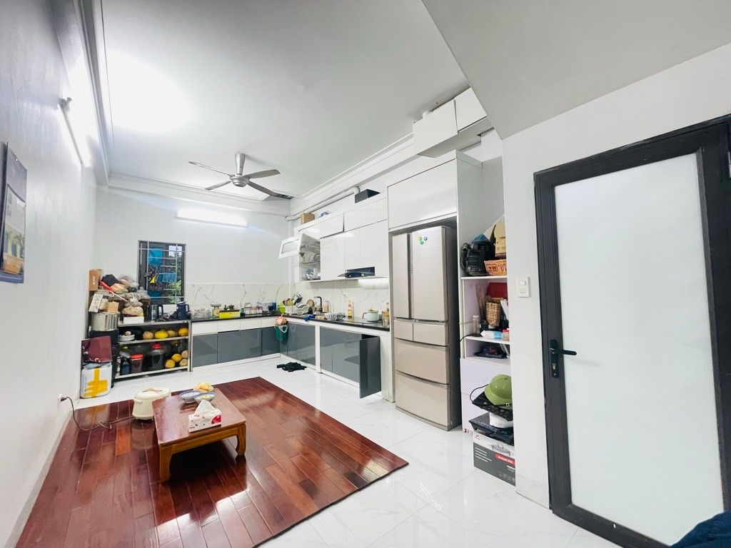 Bán nhà Định Công Hạ - diện tích 52.7m2 1 tầng - gần hồ - giá 2,8 tỷ