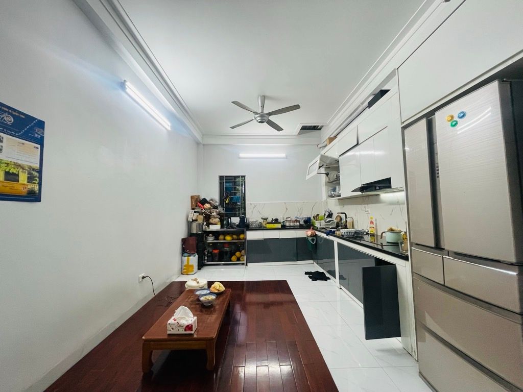 Bán nhà Định Công Hạ - diện tích 52.7m2 1 tầng - gần hồ - giá 2,8 tỷ