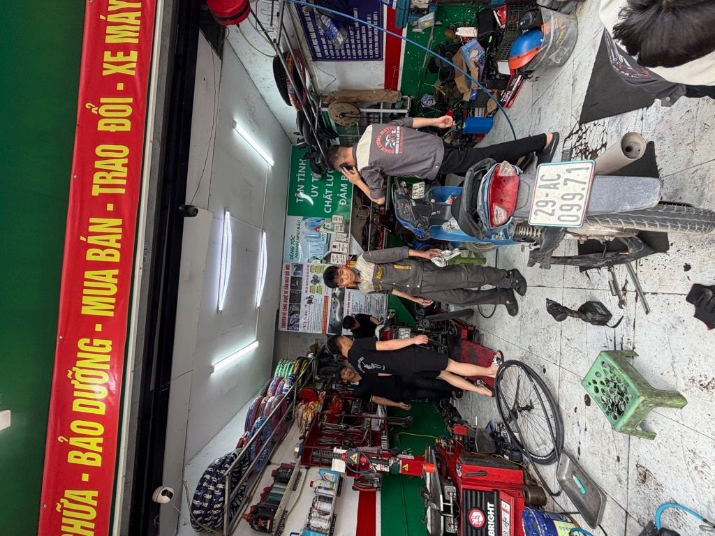 Bán nhà Đại Cồ Việt - diện tích 20,7m2 4 tầng - mặt phố hiếm có - giá 17,8 tỷ