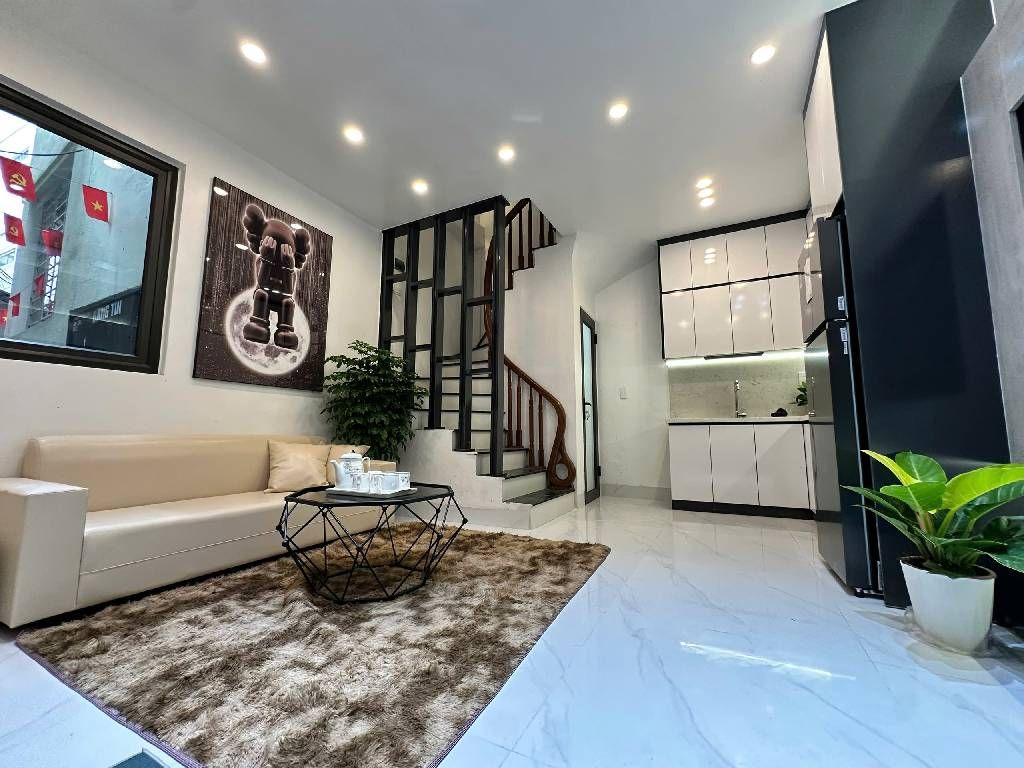 Bán nhà Thịnh Hào - diện tích 22,6m2 4 tầng - lô góc hai mặt thoáng - giá 6,5 tỷ