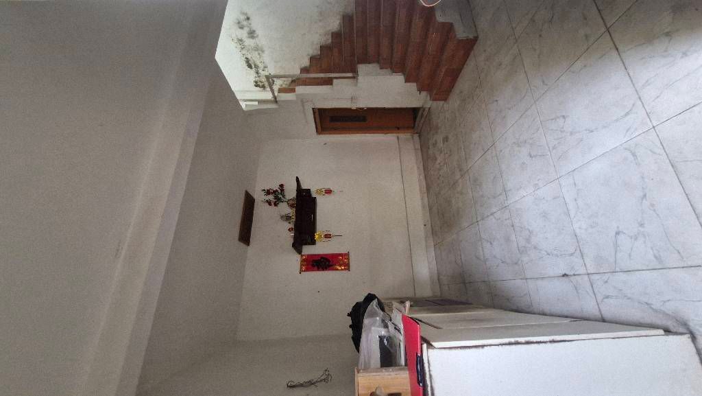 Bán nhà Thái Hà - diện tích 22m2 2 tầng - Ô tô đỗ cổng - giá 2,35 tỷ