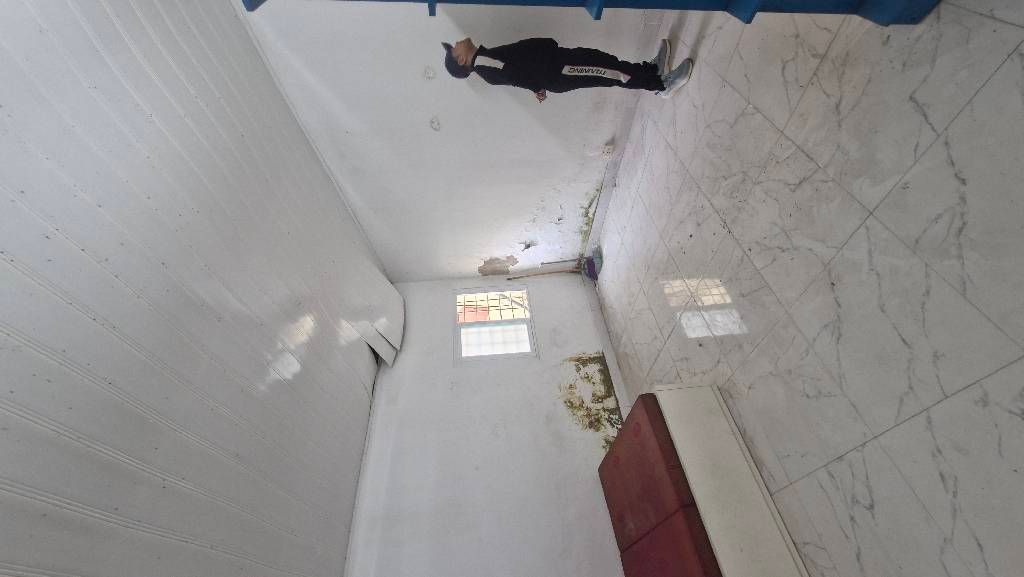 Bán nhà Thái Hà - diện tích 22m2 2 tầng - Ô tô đỗ cổng - giá 2,35 tỷ