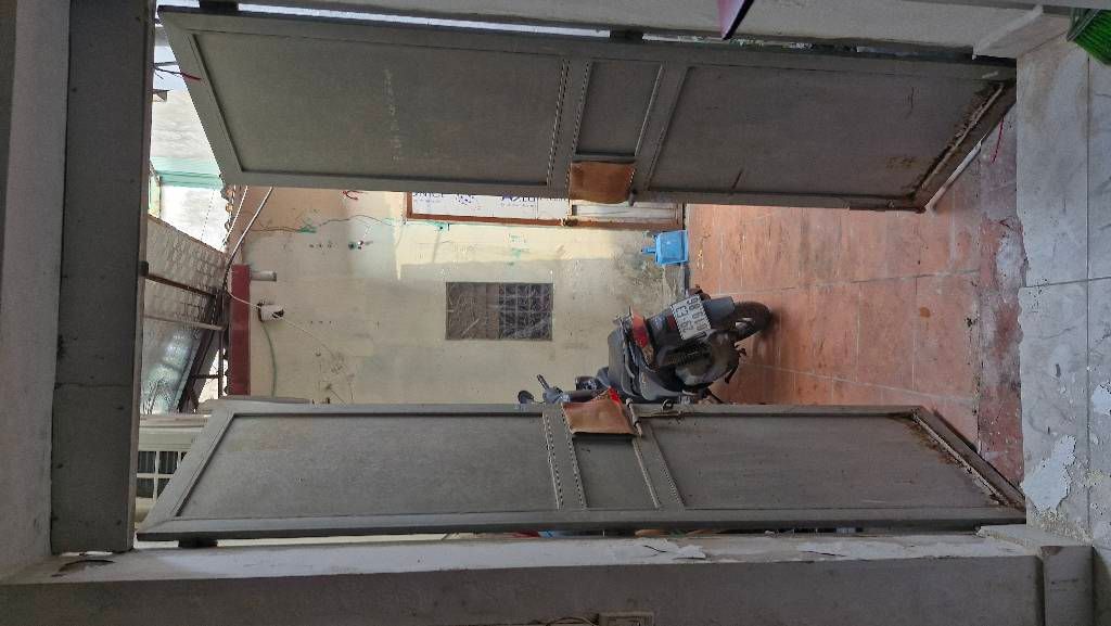 Bán nhà Thái Hà - diện tích 22m2 2 tầng - Ô tô đỗ cổng - giá 2,35 tỷ