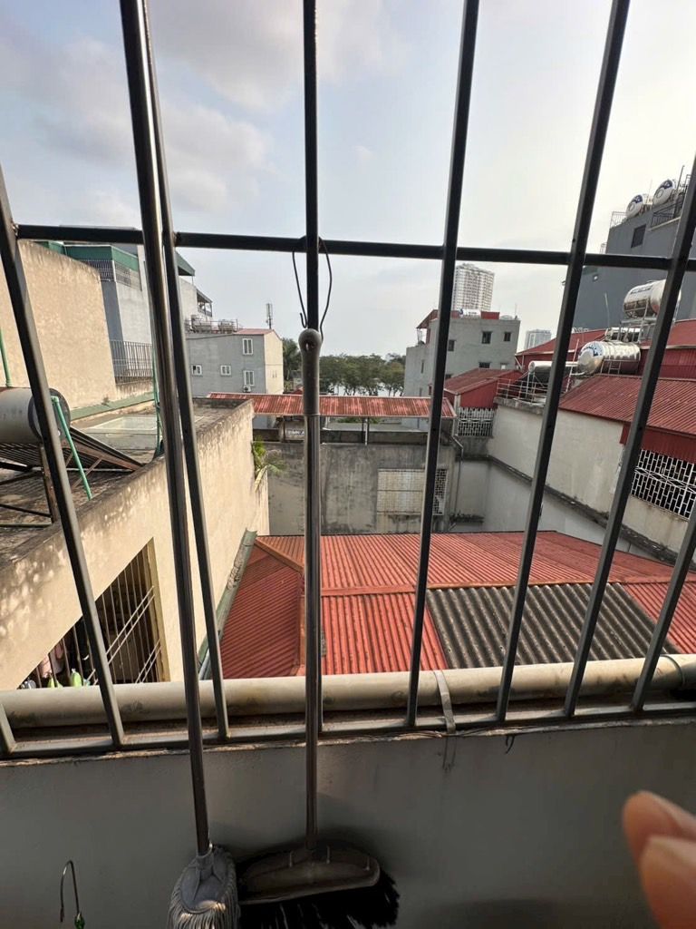 Bán nhà Đại Từ - diện tích 37m2 5 tầng - gần hồ Linh Đàm - giá 8,5 tỷ