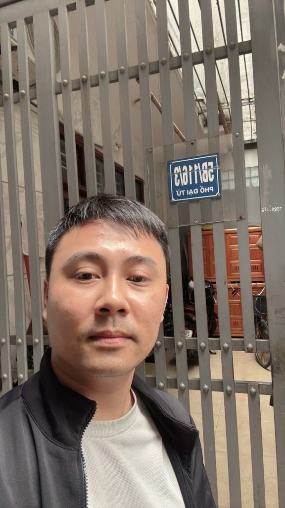 Bán nhà Đại Từ - diện tích 37m2 5 tầng - gần hồ Linh Đàm - giá 8,5 tỷ