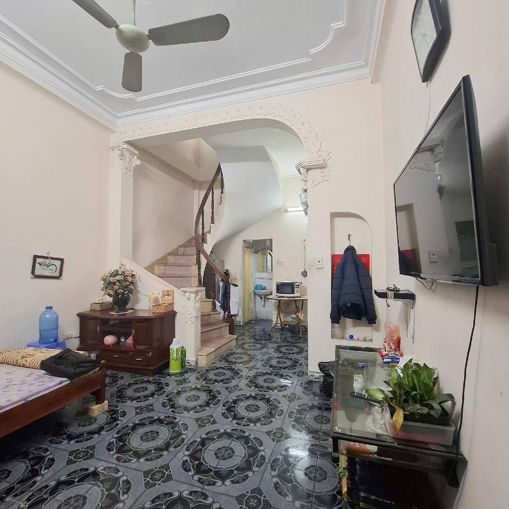 Bán nhà Bùi Ngọc Dương - diện tích 41m2 4 tầng - Lô góc thoáng sáng - giá 8,8 tỷ