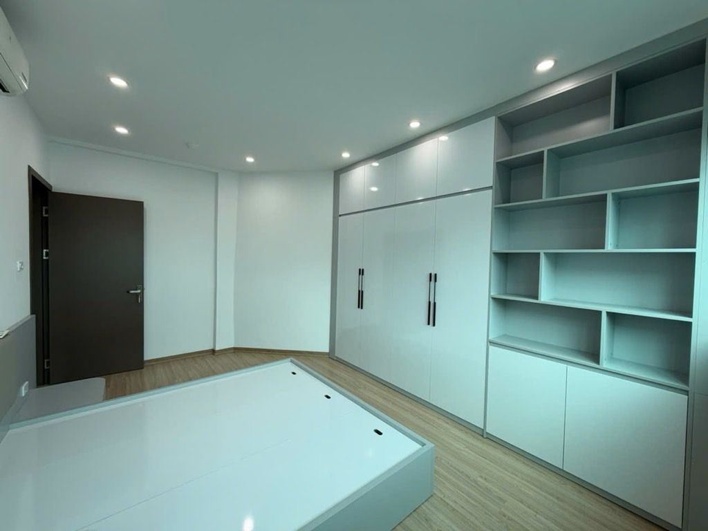 Bán nhà Hoàng Minh Giám - diện tích 63m2 13 tầng - Căn hộ full nội thất - giá 5,95 tỷ