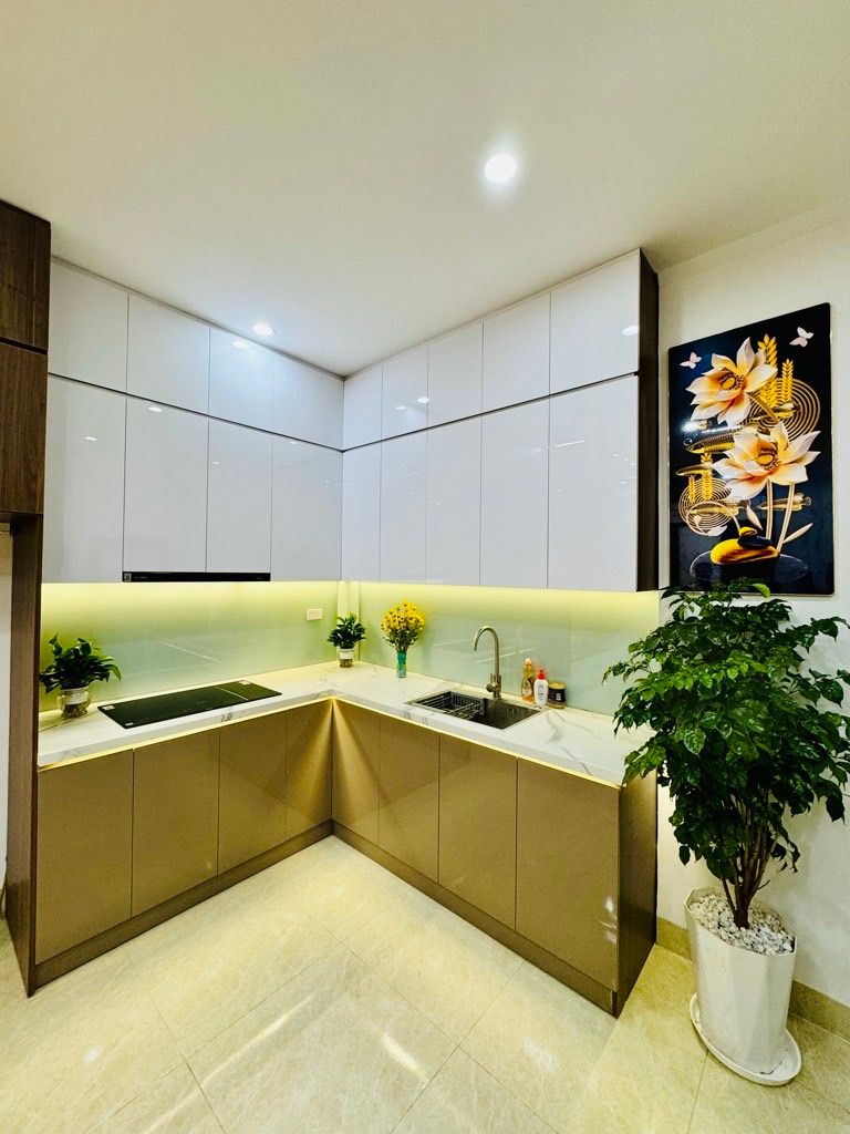 Bán nhà Nam Dư - diện tích 60m2 5 tầng - Ô tô đỗ cổng - giá 7,8 tỷ