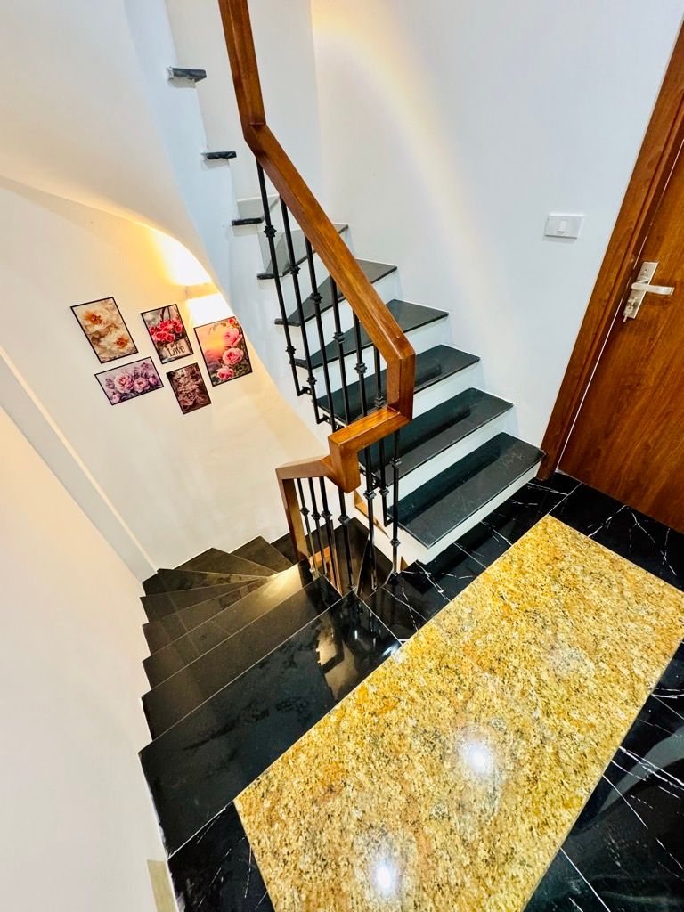 Bán nhà Nam Dư - diện tích 60m2 5 tầng - Ô tô đỗ cổng - giá 7,8 tỷ