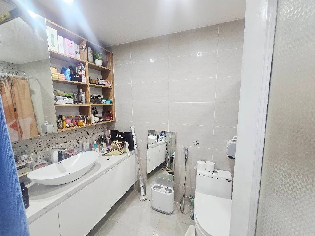 Bán nhà Hoàng Đạo Thúy - diện tích 152.2m2 1 tầng - Lô góc thoáng sáng - giá 14,5 tỷ