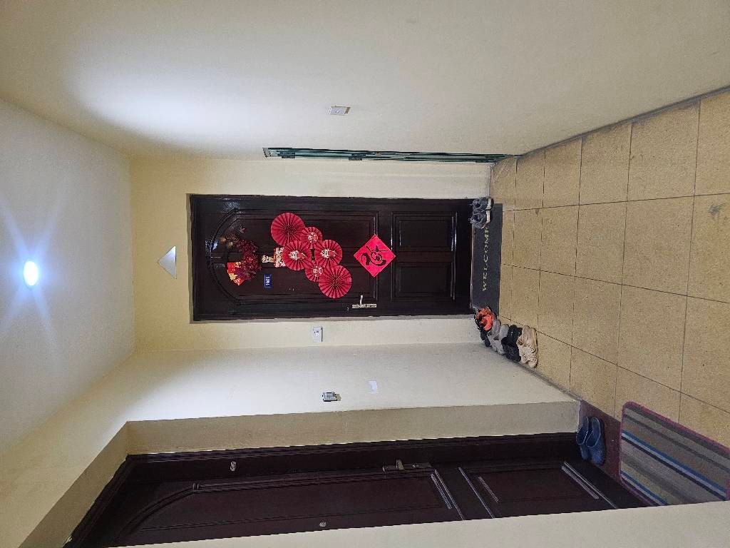 Bán nhà Hoàng Đạo Thúy - diện tích 152.2m2 1 tầng - Lô góc thoáng sáng - giá 14,5 tỷ