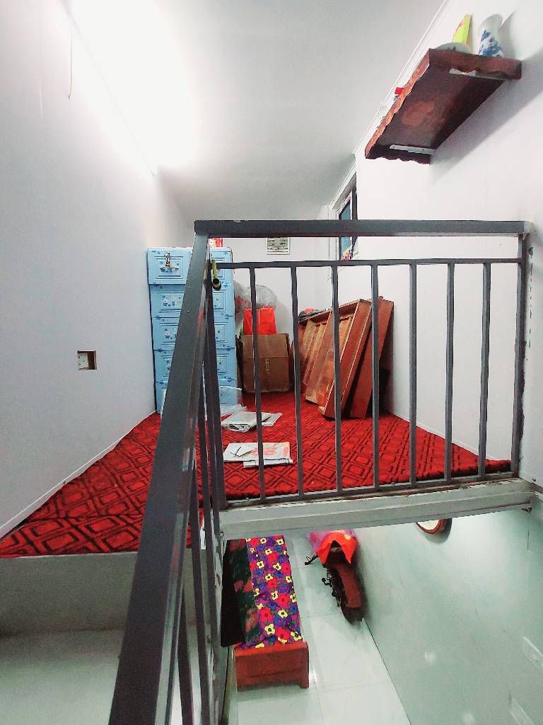 Bán nhà Tương Mai - diện tích 15,5m2 1 tầng - Căn hộ tập thể tầng 1, có gác xép - giá 1,5 tỷ