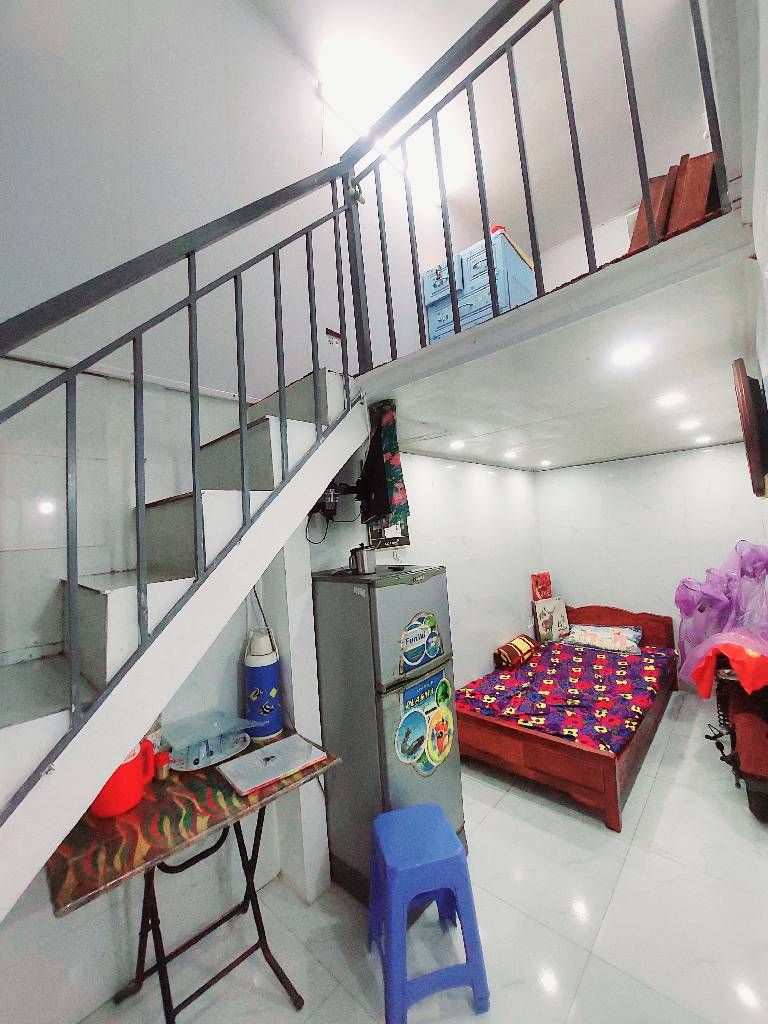 Bán nhà Tương Mai - diện tích 15,5m2 1 tầng - Căn hộ tập thể tầng 1, có gác xép - giá 1,5 tỷ