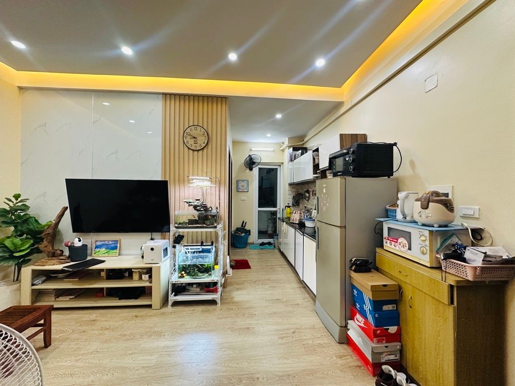 Bán nhà Nguyễn Xiển - diện tích 60m2 6 tầng - nhà đẹp hiếm có - giá 3,9 tỷ