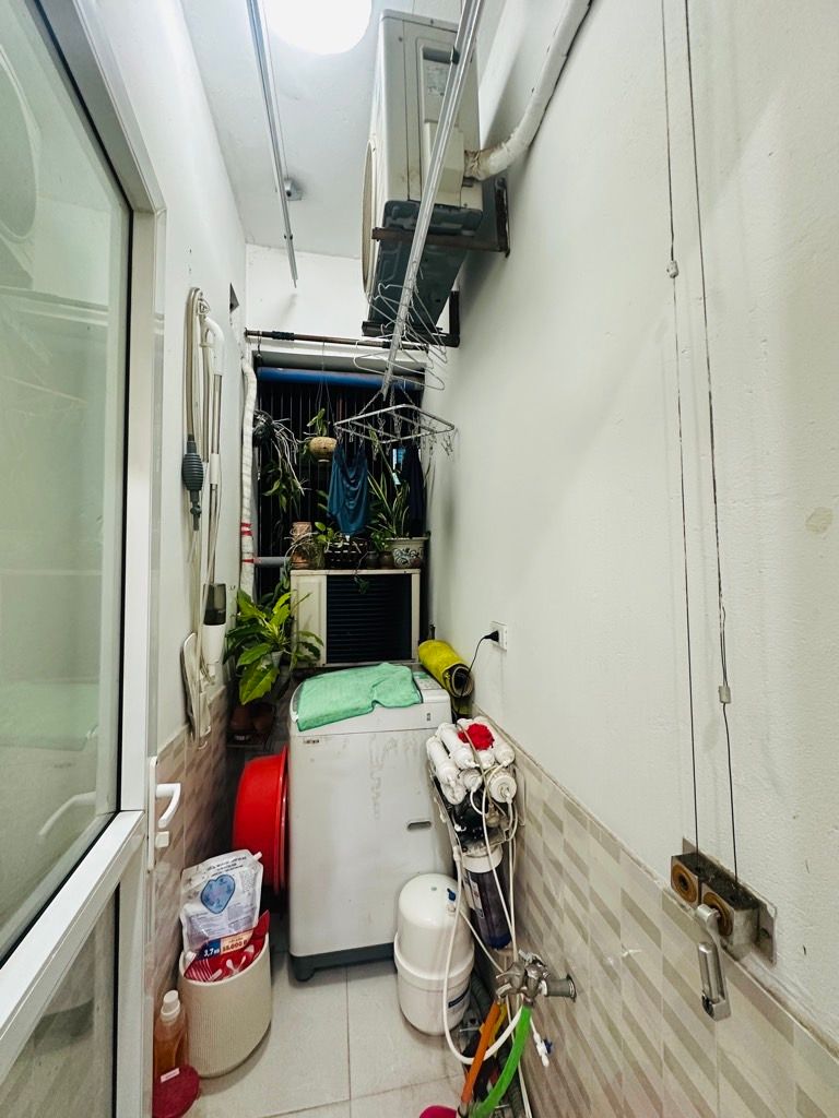 Bán nhà Nguyễn Xiển - diện tích 60m2 6 tầng - nhà đẹp hiếm có - giá 3,9 tỷ