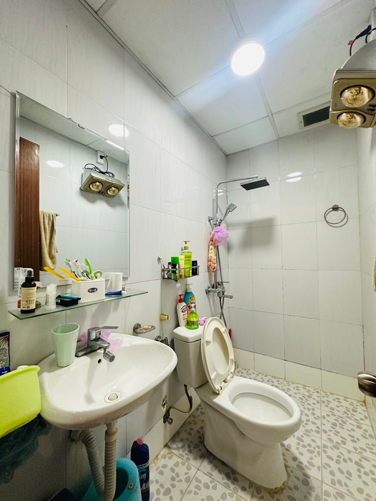 Bán nhà Nguyễn Xiển - diện tích 60m2 6 tầng - nhà đẹp hiếm có - giá 3,9 tỷ