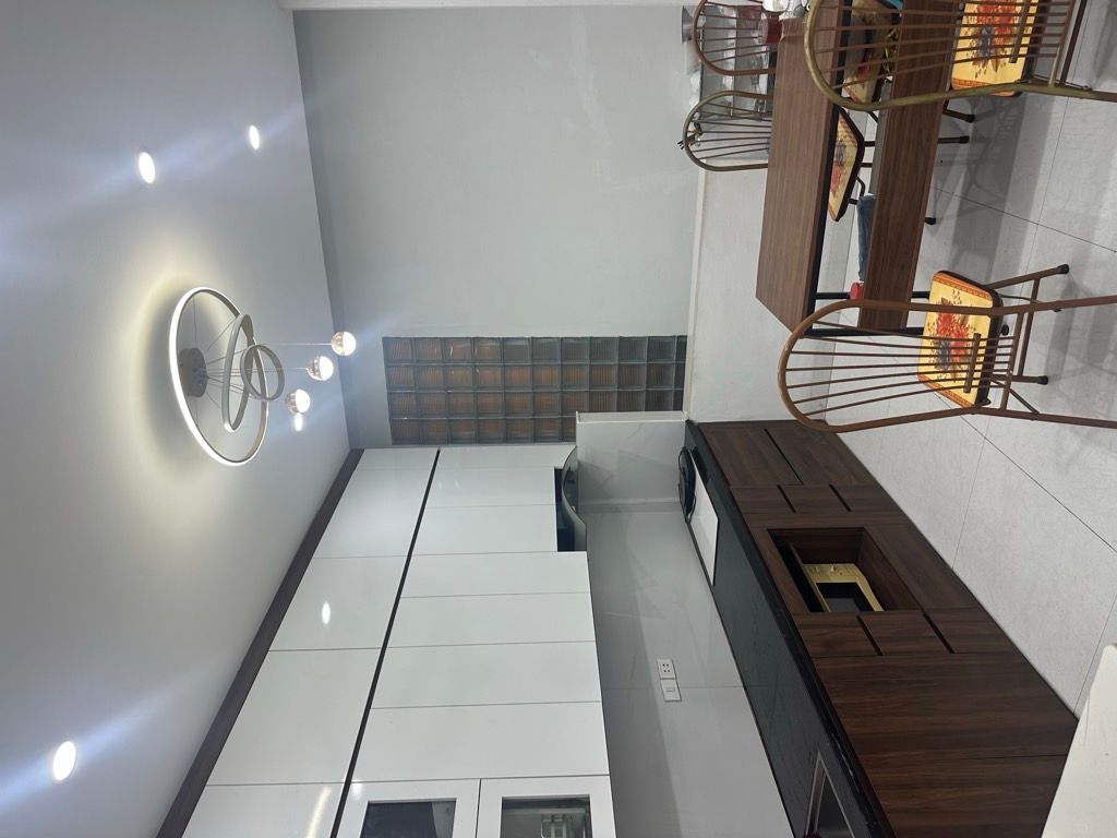 Bán nhà Chùa Vua - diện tích 47m2 4 tầng - Nhà đẹp ở luôn - giá 12,2 tỷ