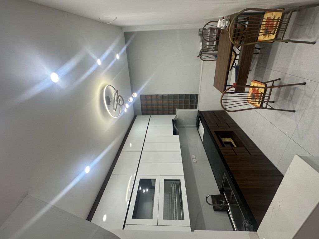 Bán nhà Chùa Vua - diện tích 47m2 4 tầng - Nhà đẹp ở luôn - giá 12,2 tỷ