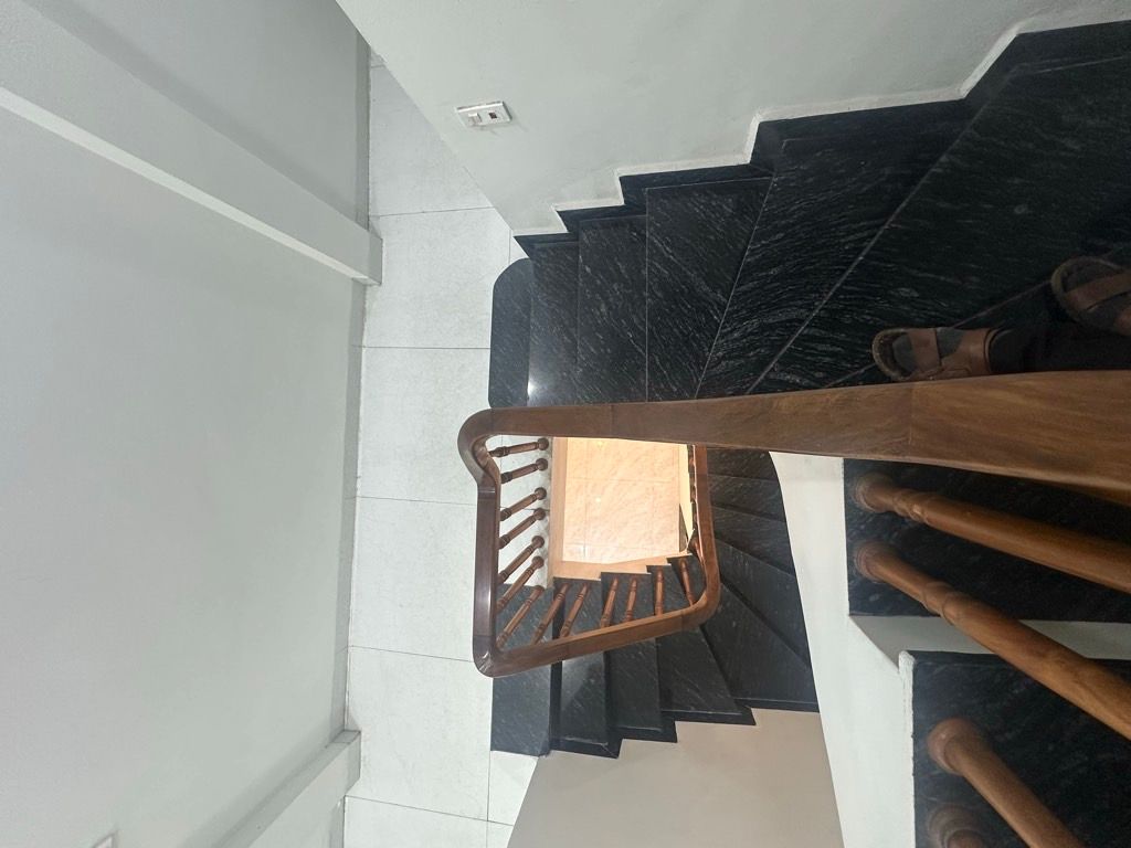 Bán nhà Chùa Vua - diện tích 47m2 4 tầng - Nhà đẹp ở luôn - giá 12,2 tỷ