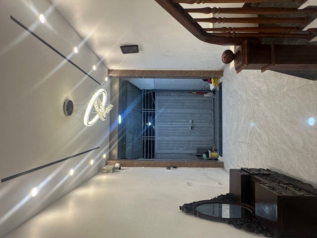 Bán nhà Chùa Vua - diện tích 47m2 4 tầng - Nhà đẹp ở luôn - giá 12,2 tỷ