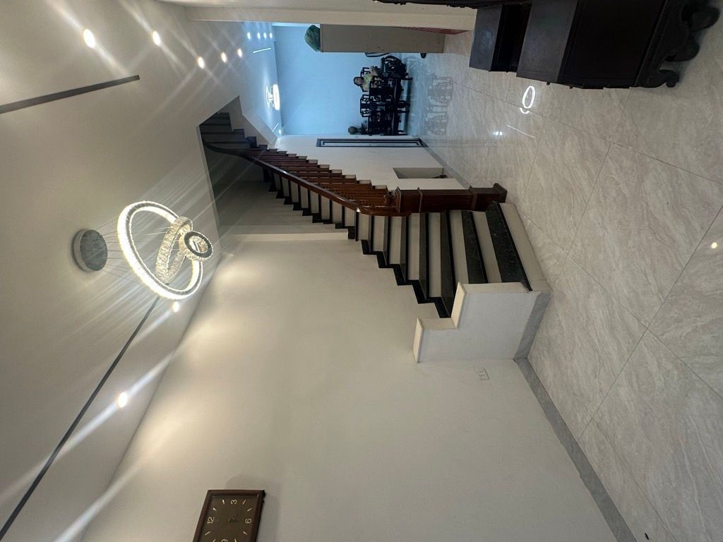 Bán nhà Chùa Vua - diện tích 47m2 4 tầng - Nhà đẹp ở luôn - giá 12,2 tỷ