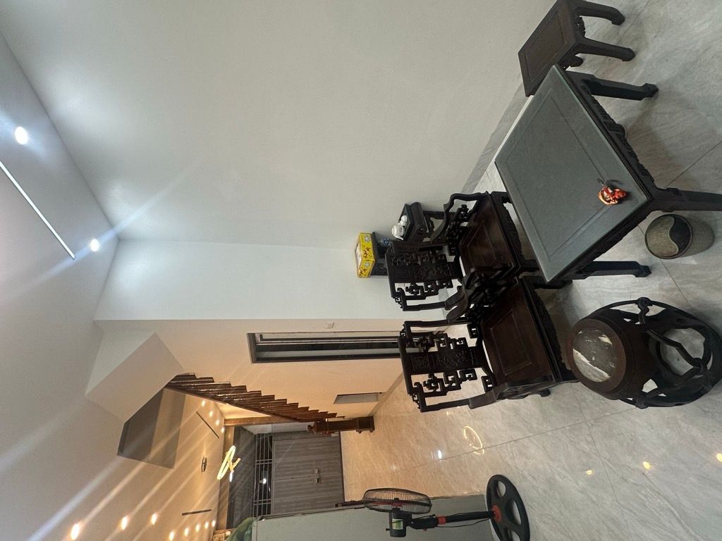 Bán nhà Chùa Vua - diện tích 47m2 4 tầng - Nhà đẹp ở luôn - giá 12,2 tỷ