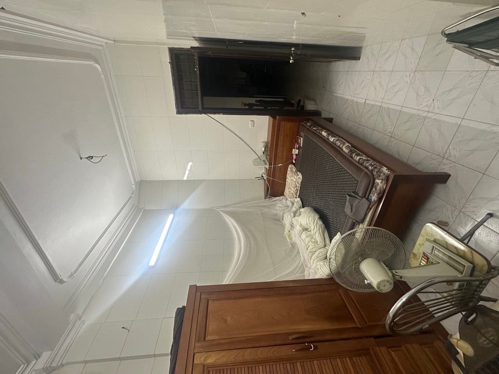 Bán nhà Chùa Vua - diện tích 46m2 5 tầng - mặt phố - giá 15,2 tỷ