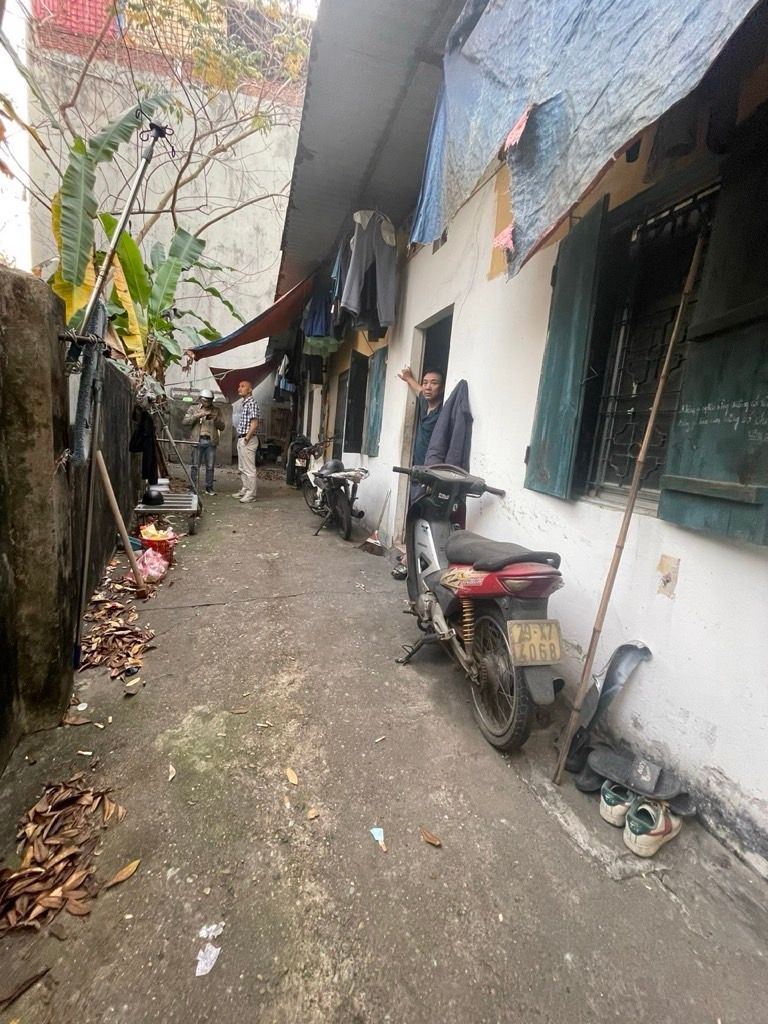 Bán nhà Trương Định - diện tích 135m2 1 tầng - Thang máy - giá 19,8 tỷ