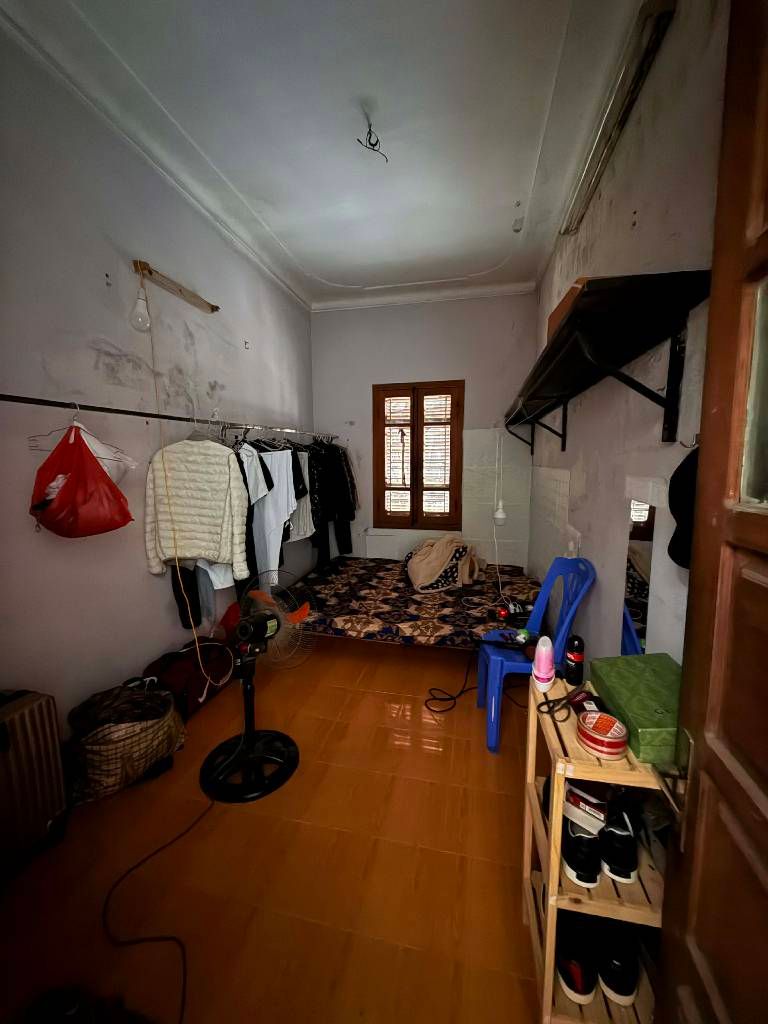 Bán nhà Trương Định - diện tích 47m2 5 tầng - SIÊU PHẨM MẶT PHỐ - MUA 1 ĐƯỢC 2 - KINH DOANH SIÊU TỐT - giá 18,3 tỷ