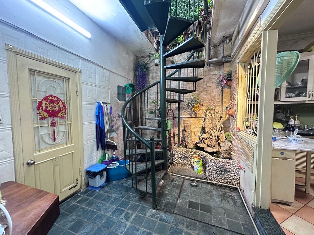 Bán nhà Cát Linh - diện tích 88.1m2 2 tầng - Ô tô kinh doanh - giá 12,7 tỷ