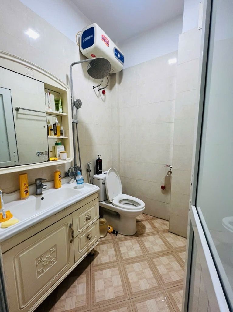 Bán nhà Chợ Khâm Thiên - diện tích 31m2 6 tầng - Nhà đẹp, ngõ ô tô - giá 9,8 tỷ