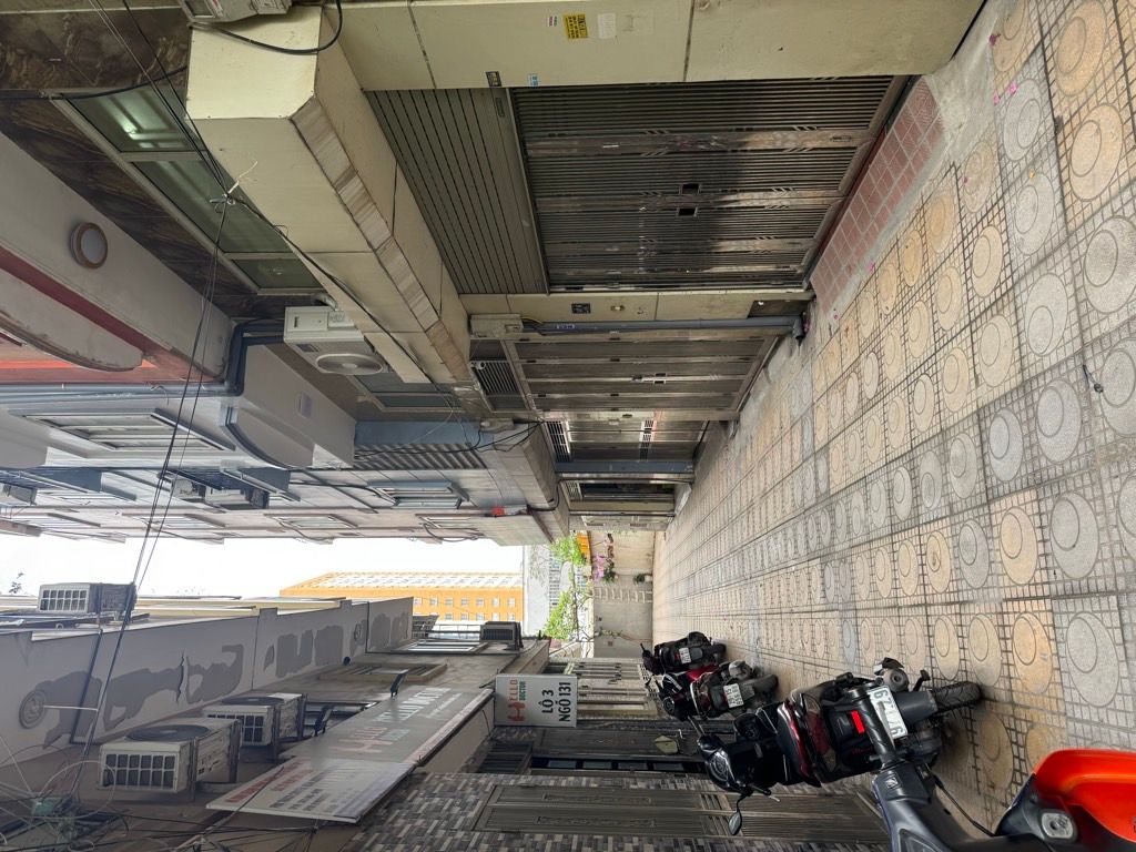 Bán nhà Ngọc Hồi - diện tích 42.4m2 5 tầng - Ô tô ngủ trong nhà - giá 15,5 tỷ