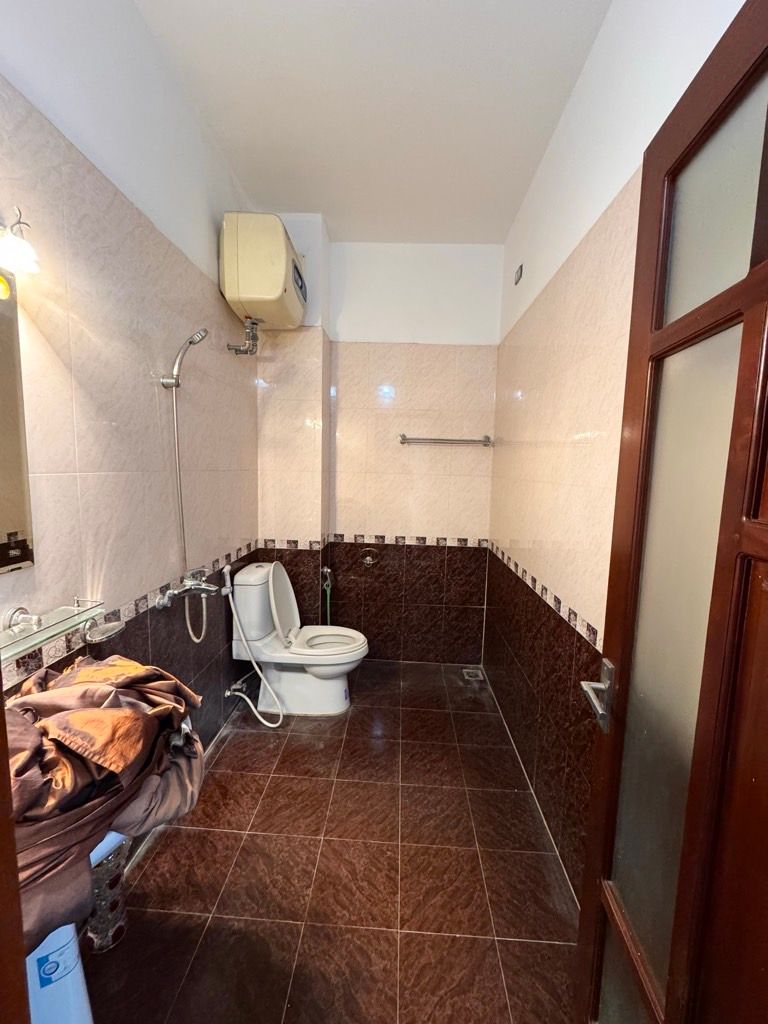 Bán nhà Láng - diện tích 40m2 5 tầng - Ô TÔ - GẦN PHỐ - LÔ GÓC - giá 14,4 tỷ