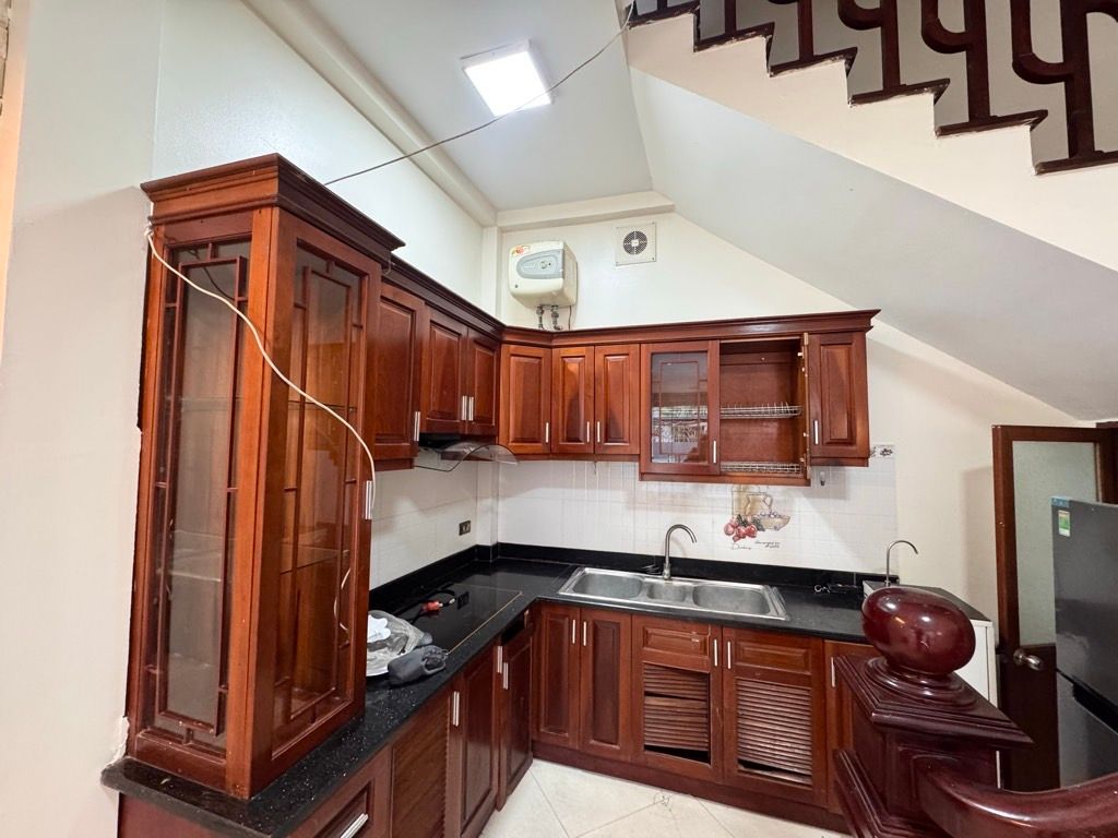 Bán nhà Láng - diện tích 40m2 5 tầng - Ô TÔ - GẦN PHỐ - LÔ GÓC - giá 14,4 tỷ