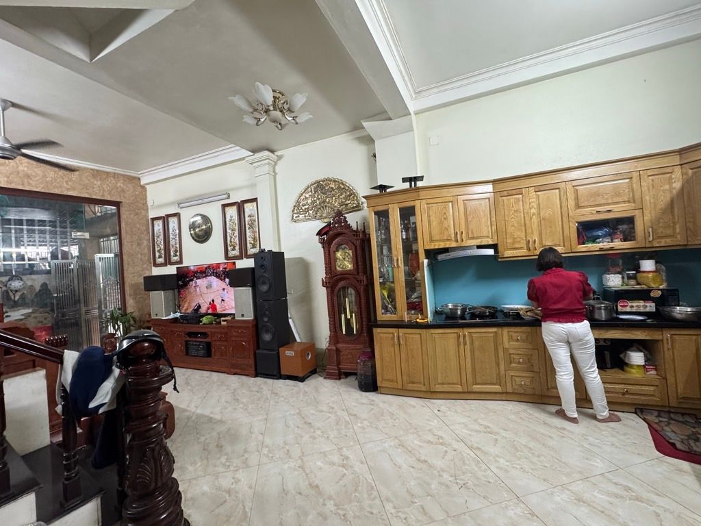 Bán nhà Đại Từ - diện tích 55m2 5 tầng - Nhà dân xây nồi đồng cối đá - giá 9,9 tỷ