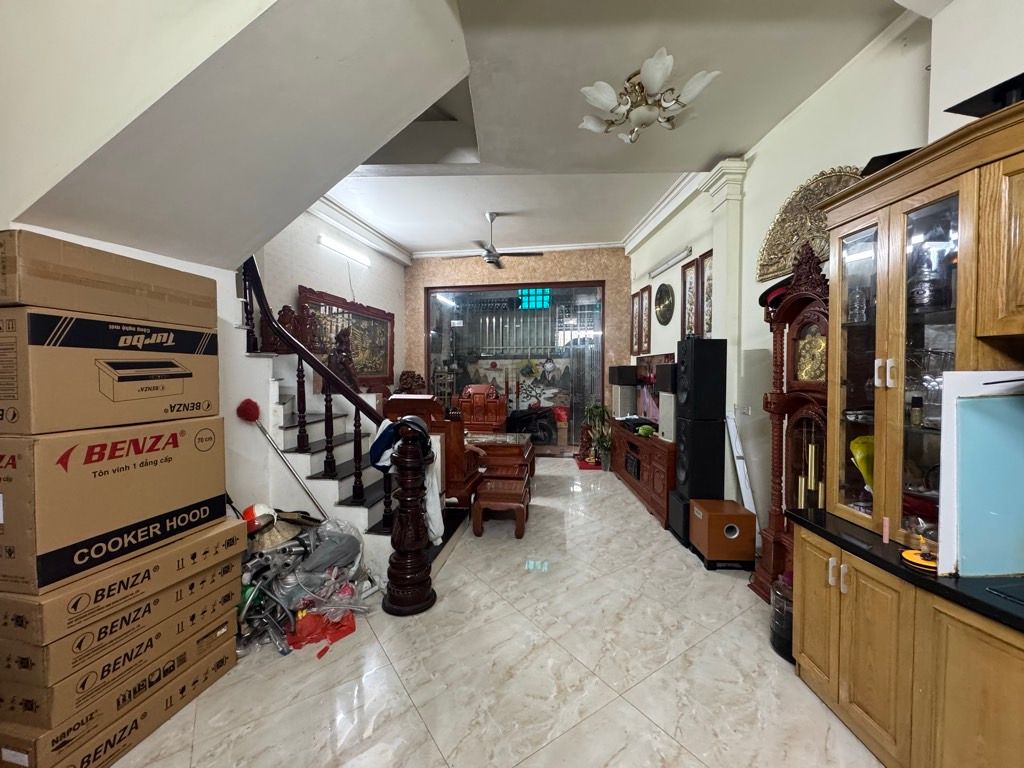 Bán nhà Đại Từ - diện tích 55m2 5 tầng - Nhà dân xây nồi đồng cối đá - giá 9,9 tỷ