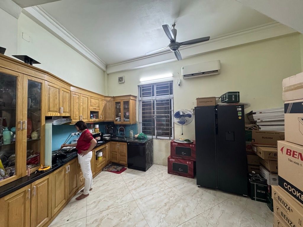 Bán nhà Đại Từ - diện tích 55m2 5 tầng - Nhà dân xây nồi đồng cối đá - giá 9,9 tỷ