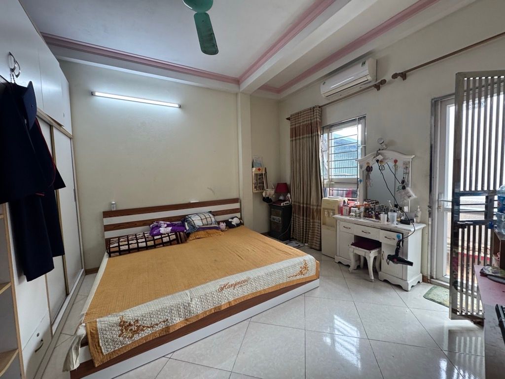 Bán nhà Đại Từ - diện tích 55m2 5 tầng - Nhà dân xây nồi đồng cối đá - giá 9,9 tỷ