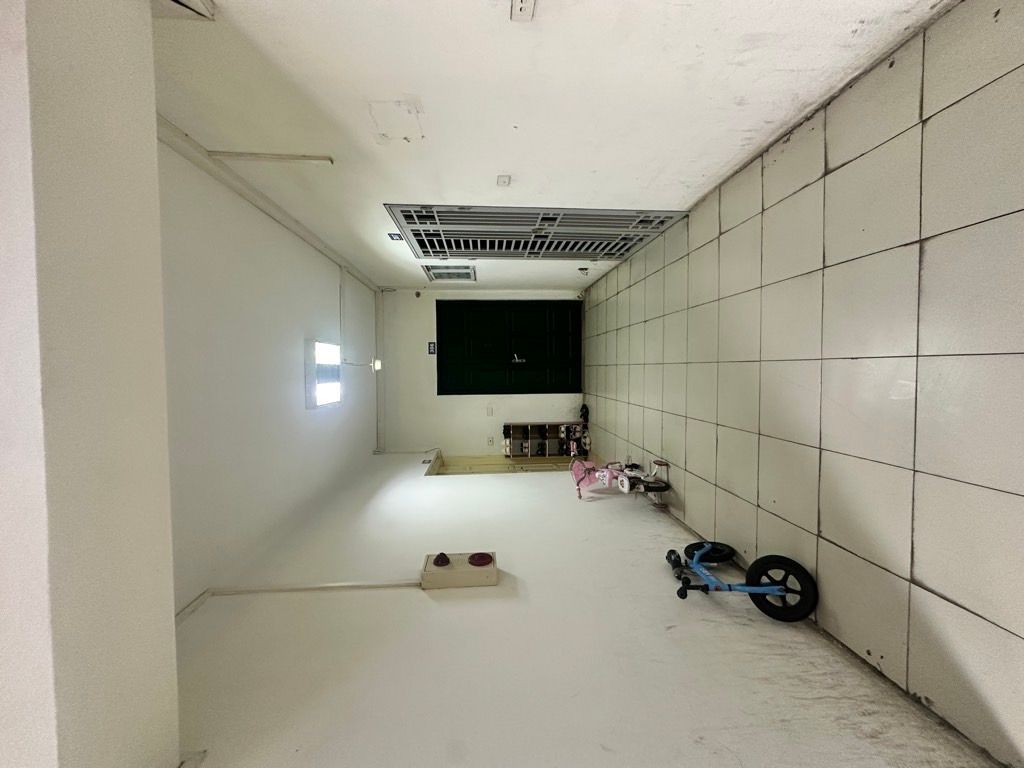 Bán nhà Vĩnh Hoàng - diện tích 77m2 3 tầng - ô tô tránh - giá 6 tỷ