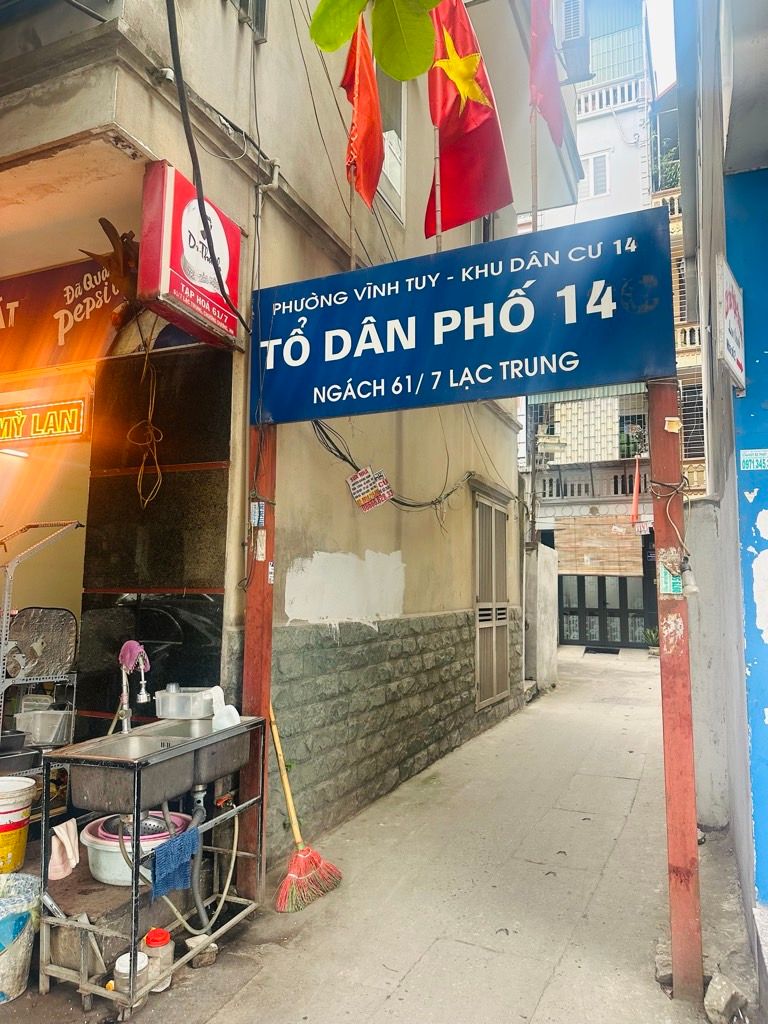 Bán nhà Lạc Trung - diện tích 60,3m2 2 tầng - Ngõ thông - giá 15 tỷ