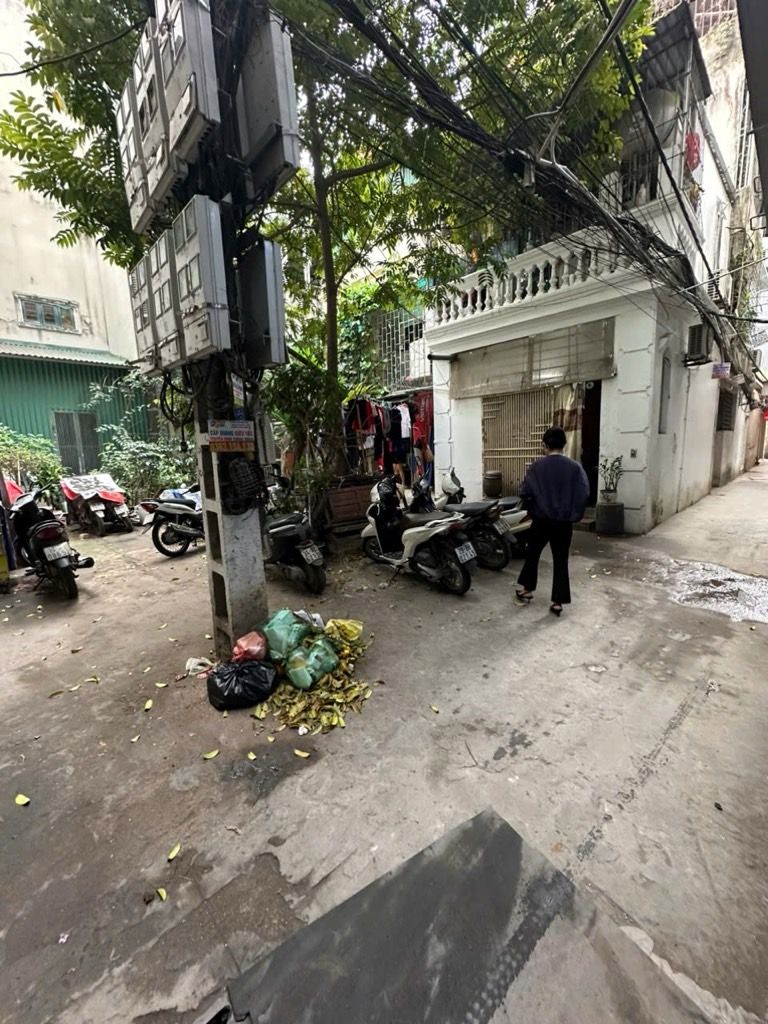 Bán nhà Dương Văn Bé - diện tích 30m2 4 tầng - Nhà mới full nội thất - giá 7,5 tỷ