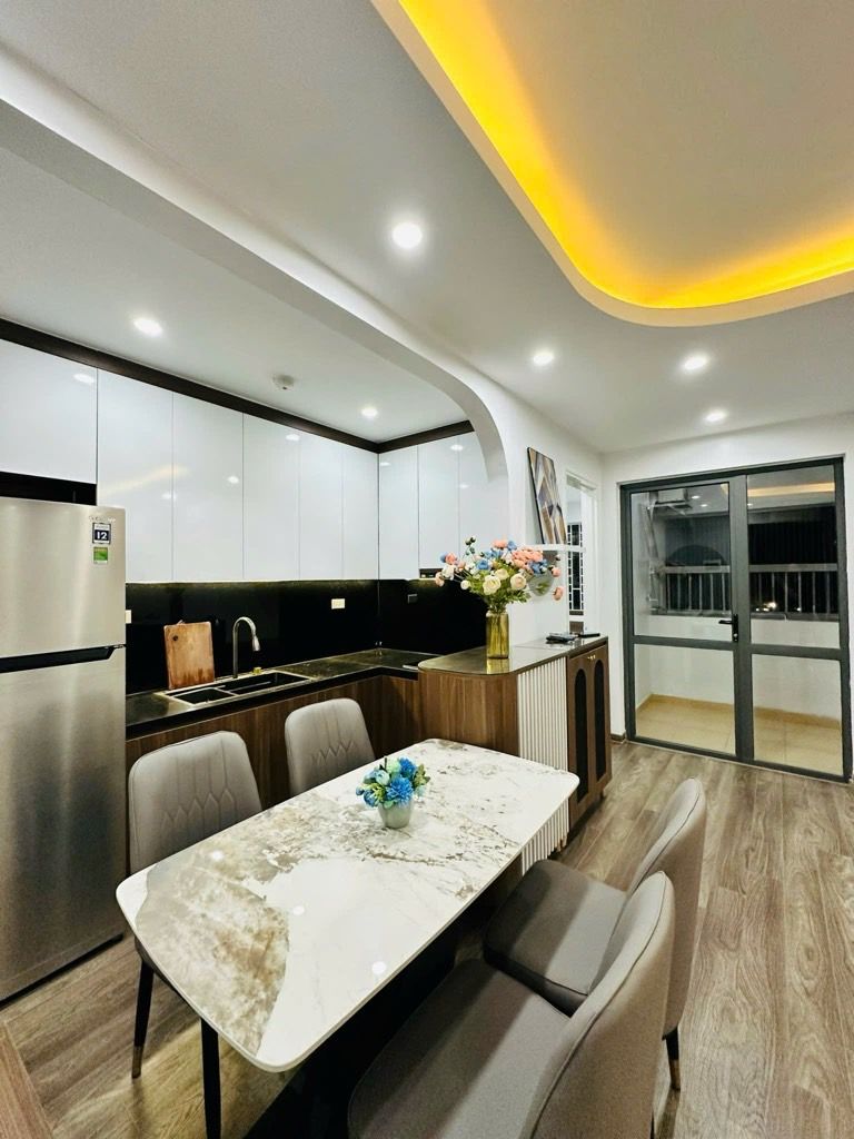 Bán nhà Linh Đàm - diện tích 62,5m2 3 tầng - Căn Hộ Víp - giá 5,5 tỷ