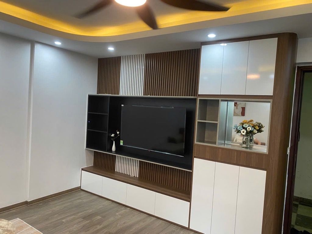 Bán nhà Linh Đàm - diện tích 62,5m2 3 tầng - Căn Hộ Víp - giá 5,5 tỷ