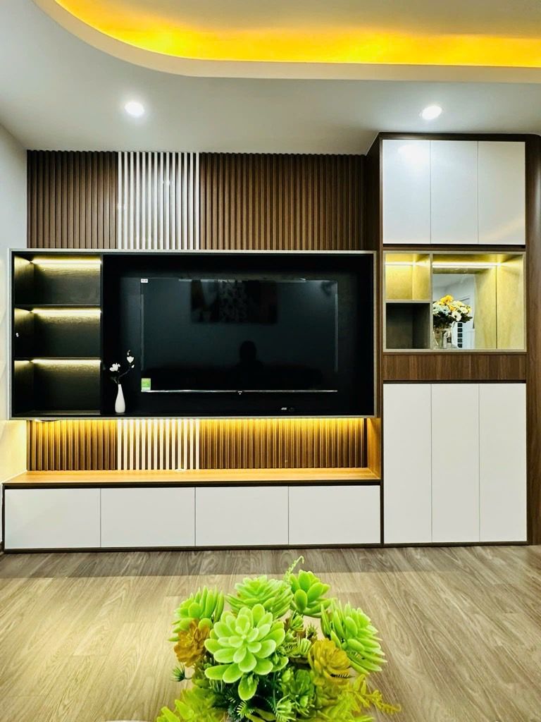 Bán nhà Linh Đàm - diện tích 62,5m2 3 tầng - Căn Hộ Víp - giá 5,5 tỷ