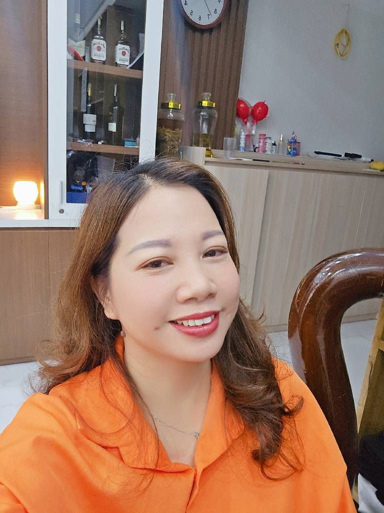 Bán nhà Lê Trọng Tấn - diện tích 46m2 2 tầng - ô tô tránh - giá 2,8 tỷ