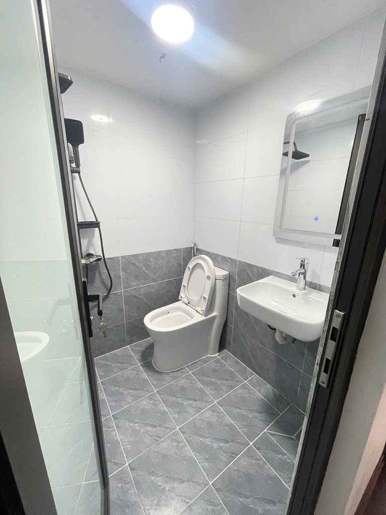 Bán nhà Tam Trinh - diện tích 26,7m2 5 tầng - Sổ đỏ nở hậu, chính chủ - giá 7,5 tỷ