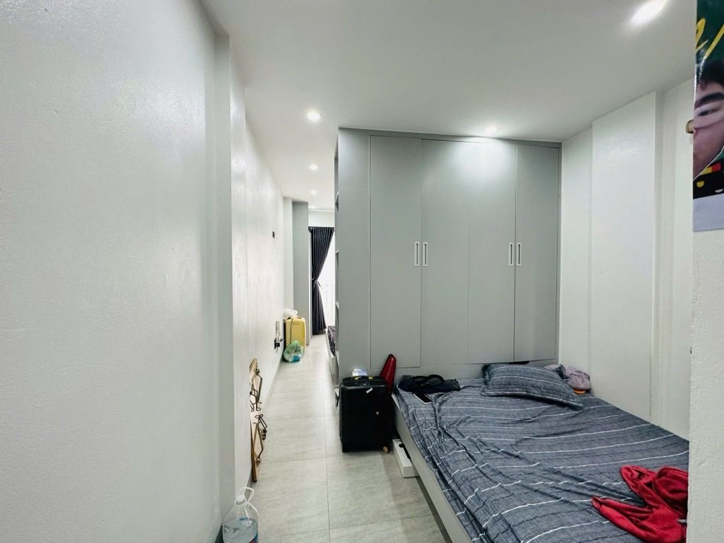 Bán nhà Nguyễn Văn Trỗi - diện tích 32,5m2 7 tầng - Mặt phố chính, kinh doanh sầm uất - giá 21,8 tỷ