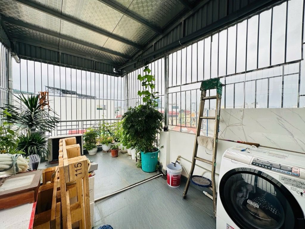 Bán nhà Nguyễn Văn Trỗi - diện tích 32,5m2 7 tầng - Mặt phố chính, kinh doanh sầm uất - giá 21,8 tỷ